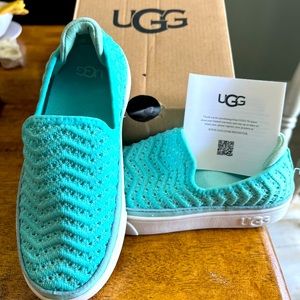 UGG K Caplan size 12